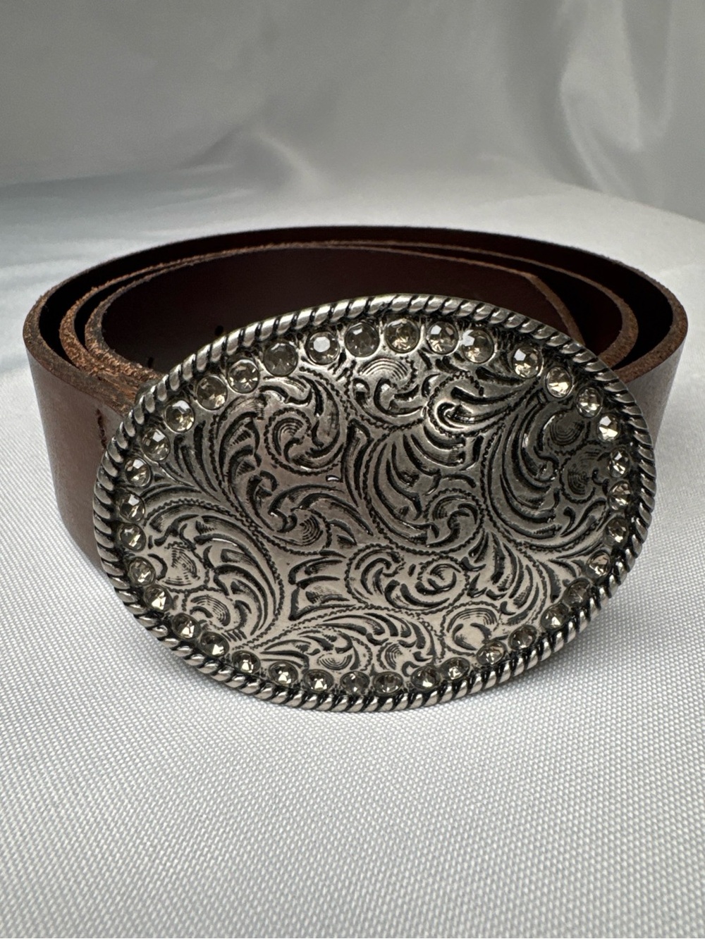 American Eagle AEO Women’s Brown Leather Belt Sz XS Oval Buckle Rhinestones